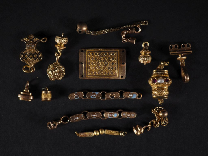 Débris d'or. 750 et 585 Poids tel : 20 g   