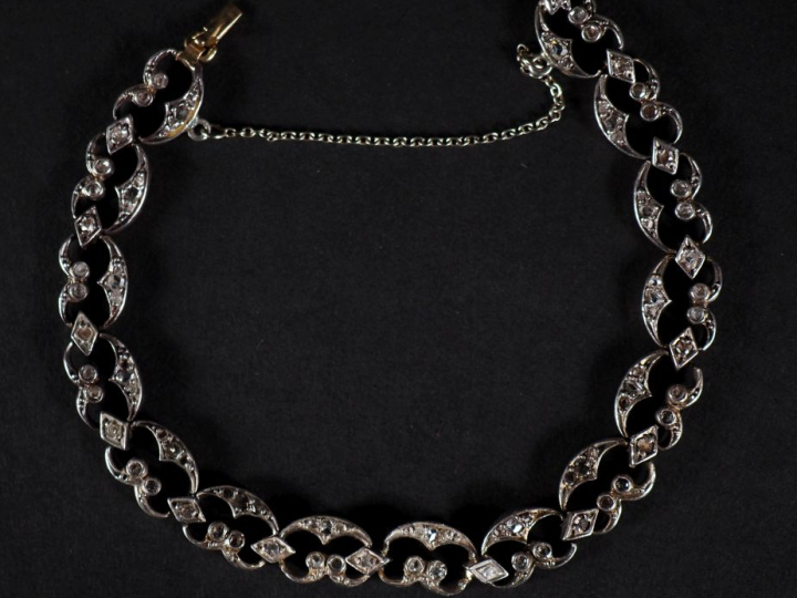 Bracelet Napoléon III en argent et diamants taillés en roses Poids : 1