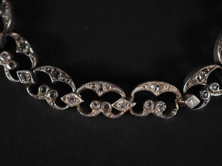 Bracelet Napoléon III en argent et diamants taillés en roses Poids : 1