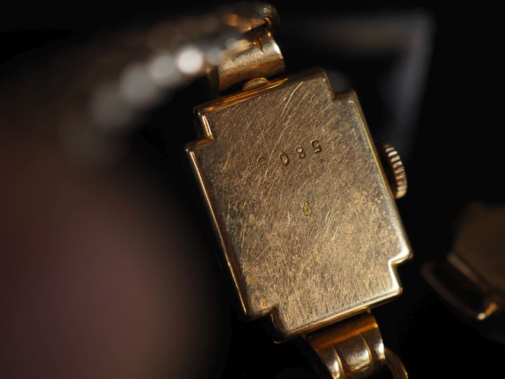 Boitier de montre de dame en or 750 Poids tel : 5,45 g montre de dame 