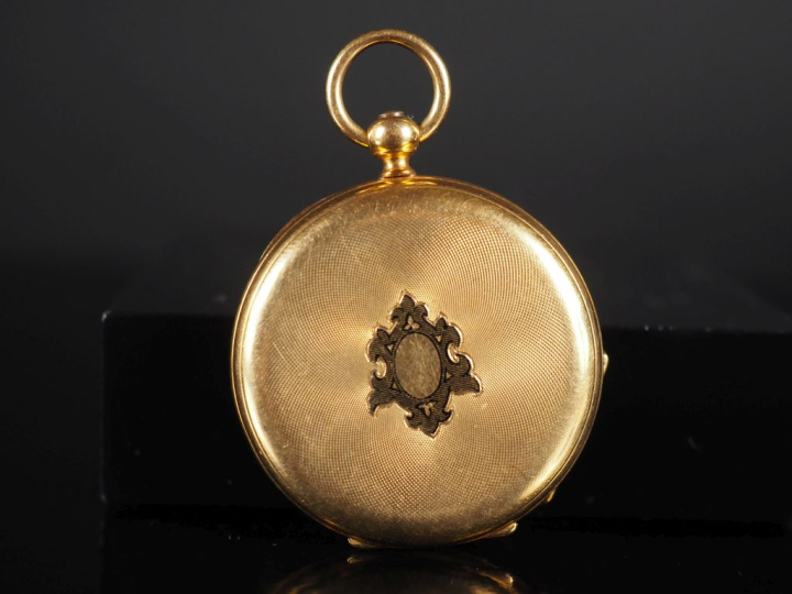 Petite montre de gousset en or.  Poids tel : 36,50 g   