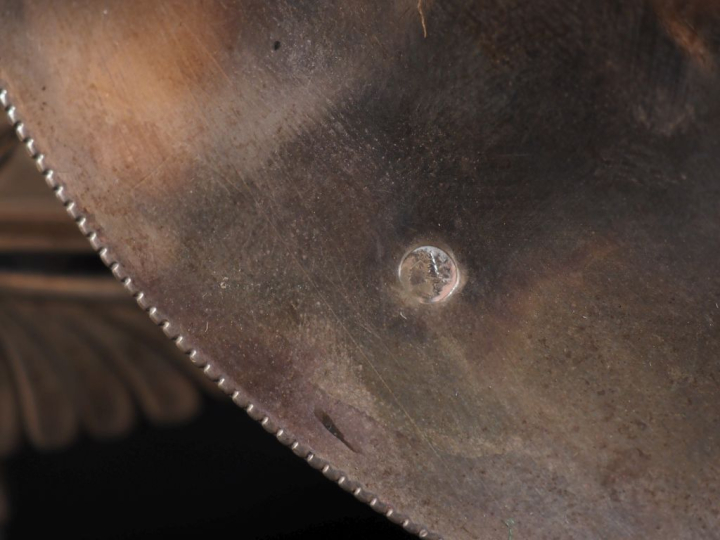 Confiturier en argent 950 et cristal taillé, à décor de quatre dauphin