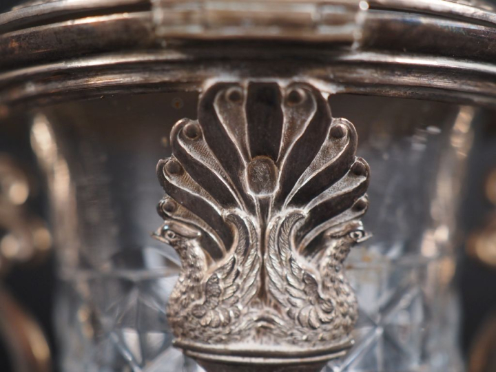 Moutardier en argent 950, Napoléon III de style Louis XVI, à décor de 