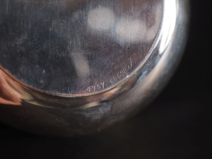 Bol en argent anglais, bordure découpée, Sheffield 1897.  M.O : J.D et