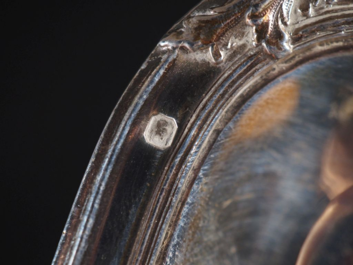 Présentoir à cartes en argent 925 de style Louis XV, à décor feuillagé