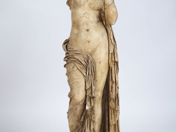 Ecole française.  "Vénus du Mas d'Agenais" Reproduction en plâtre de l
