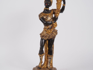 Vente aux enchères Sujet en bois polychrome "Maure porte torchère"  H. 54 cm
