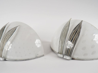 Vente aux enchères 3 différentes appliques en verre de Venise. (une accidentée, manque un