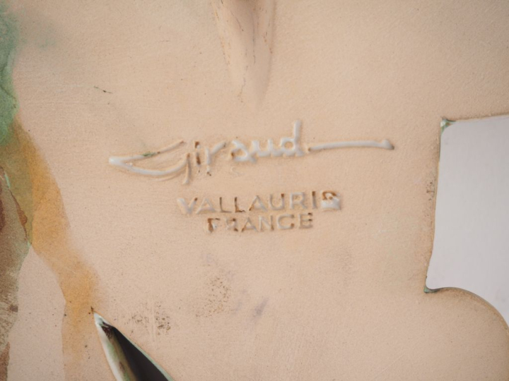 GIRAUD à VALLAURIS. Deux plaques murales polychromes figurant des cact
