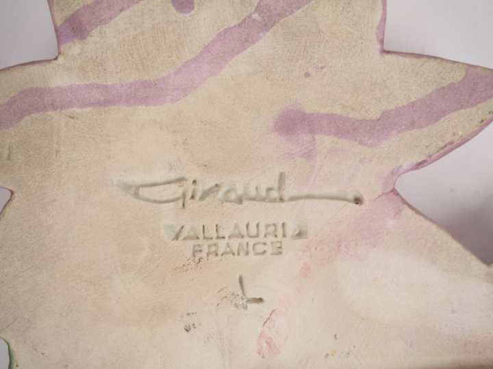 GIRAUD à VALLAURIS. Deux plaques murales polychromes figurant des cact