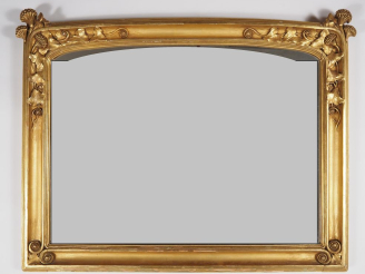 Vente aux enchères Miroir Art Nouveau en bois et stuc doré, à décor de feuilles de lière 