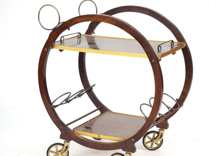 Table roulante années 60 en bois et formica, à deux plateaux. Dim. 71 