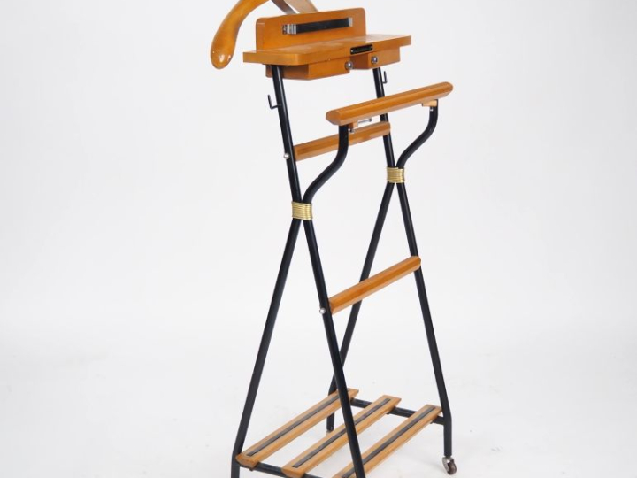 Serviteur muet de marque "GALANTDENUIT" en bois verni et métal. H. 110