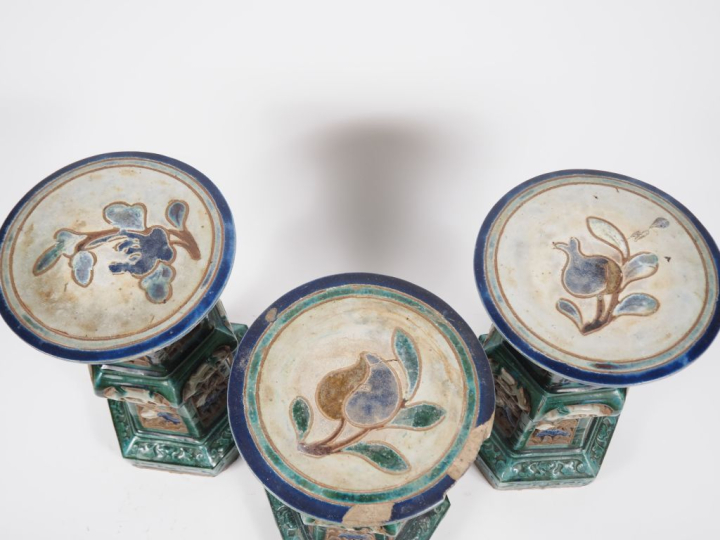 Chine du Sud, Vietnam, fin XIXe début XXe siècle,  Trois sellettes en 