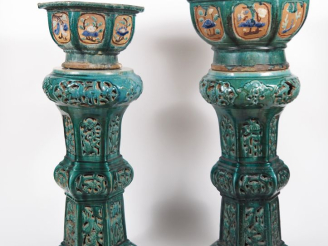 Vente aux enchères Chine du Sud, Vietnam, fin XIXe début XXe siècle,  Deux sellettes en c