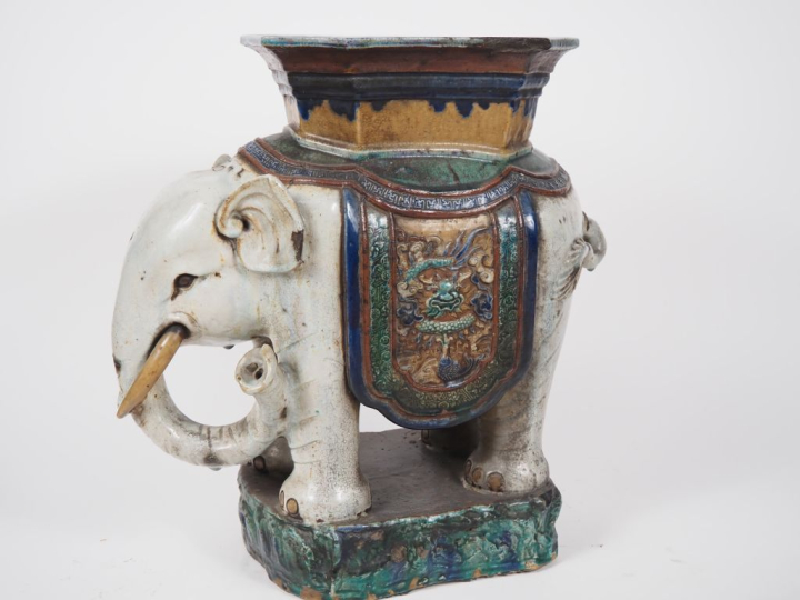 Chine du Sud, Vietnam fin XIXe siècle, début XXe siècle, Sellette en f