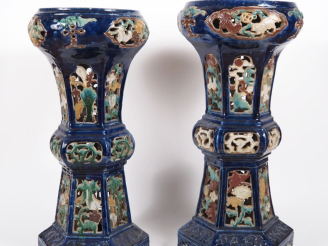 Vente aux enchères Chine du Sud, Vietnam fin XIXe siècle, début XXe siècle, Deux sellette