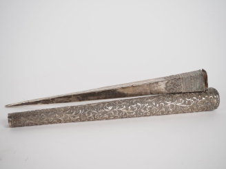 Vente aux enchères Vietnam et Birmanie, vers 1900 Lot comprenant un manche d’ombrelle en 