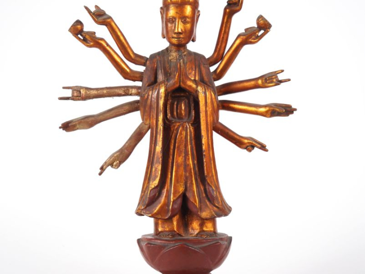 Vietnam, vers 1900 Statuette en bois anciennement laqué et doré, repré