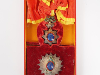 Vente aux enchères Annam, Ordre du dragon d’Annam (créé en 1884) Ensemble de grand-croix 