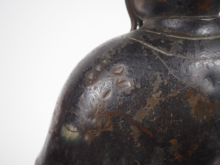 Chine, époque Ming, XVIIe siècle,  Importante statuette en bronze, de 