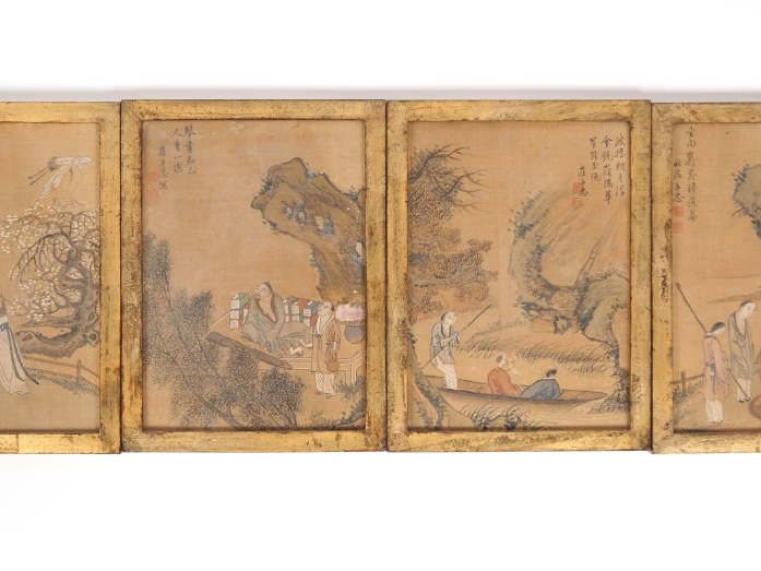 Chine, XXe siècle  Quatre petites pages d’album en soie peinte, à déco