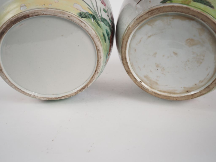 Travail européen, dans le goût chinois Paire de pots à gingembre en po