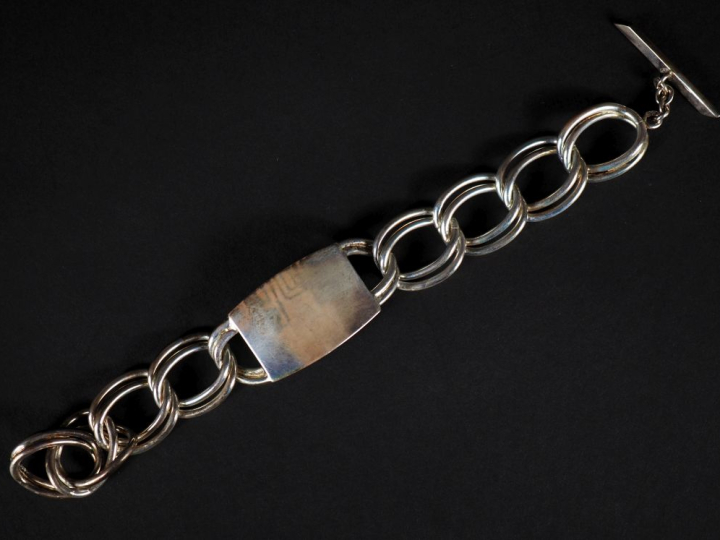 Bracelet gourmette en argent, maille anneaux articulés, poinçon au cra