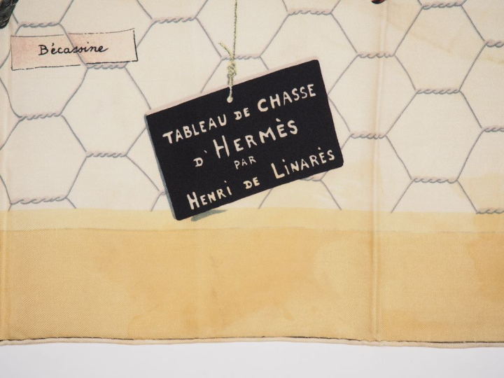 HERMES, Paris Carré de soie, modèle "Tableau de chasse d'Hermès". Sign