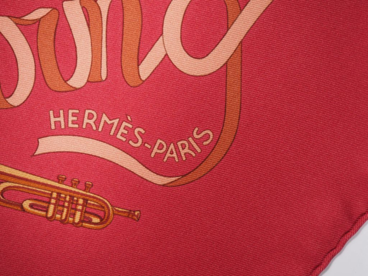 HERMES, Paris Carré de soie, modèle "Boogie Woogie".  Design Sophie k.
