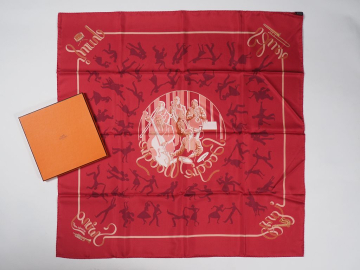 HERMES, Paris Carré de soie, modèle "Boogie Woogie".  Design Sophie k.
