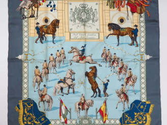 Vente aux enchères HERMES, Paris Carré de soie, modèle "Real Escuela Andaluza Del Arte Eq