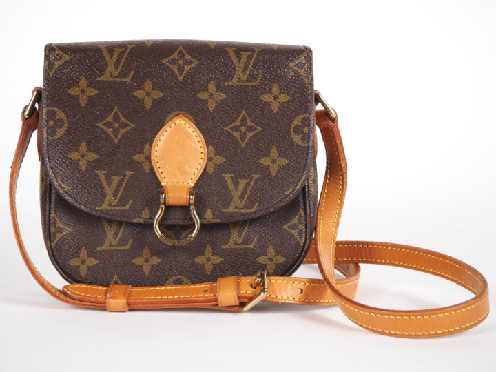 Louis VUITTON, Paris Petit sac bandoulière en toile monogrammée. Ferme