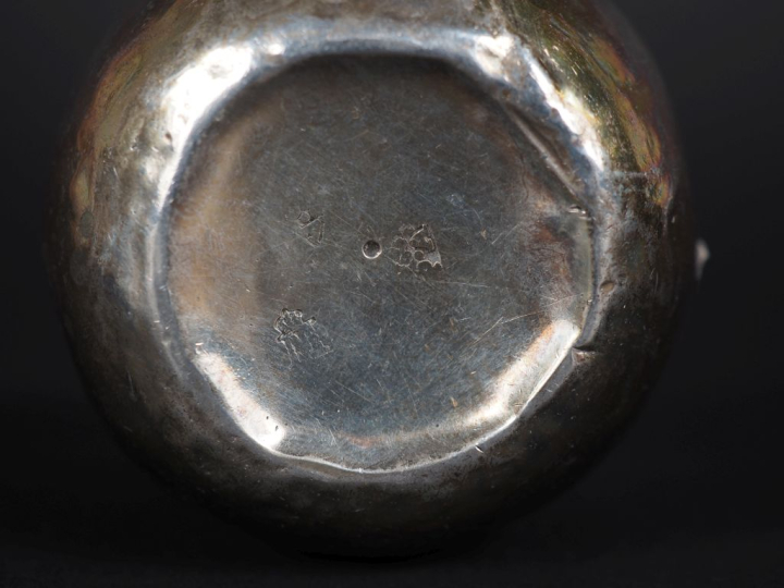Timbale en argent XVIIIème Poids : 113 g   