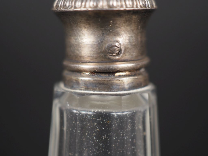 2 paires de salerons en cristal et argent Poinçonnés   