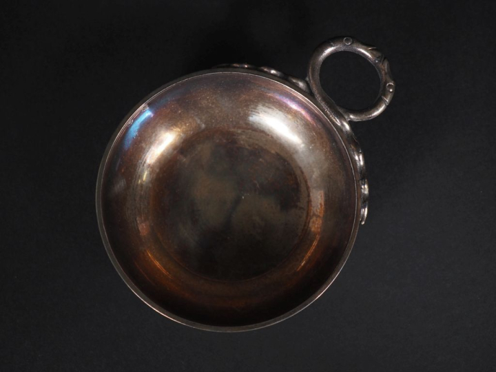 Taste vin en argent, poinçon Minerve Poids : 78 g   