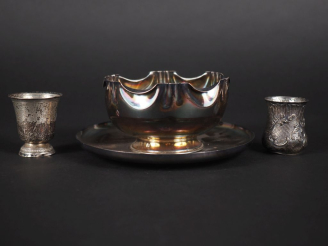 Vente aux enchères Lot comprenant :  Vide poches en argent, poinçon Minerve soucoupe en a