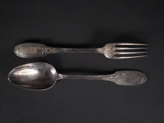 Vente aux enchères Couvert de style Empire en argent, poinçon Minerve Poids : 100 g   