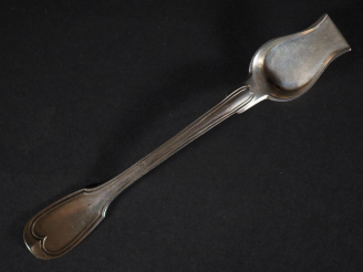 Vente aux enchères Pelle à sel début XIXème en argent 950, poinçon au 2ème Coq, modèle à 