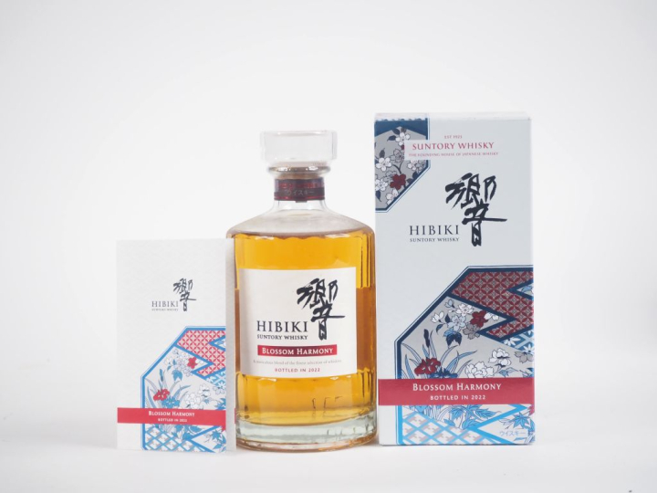 HIBIKI BLOSSOM HARMONY BOTTLED 2022 70 cl - 43 % - COFFRET