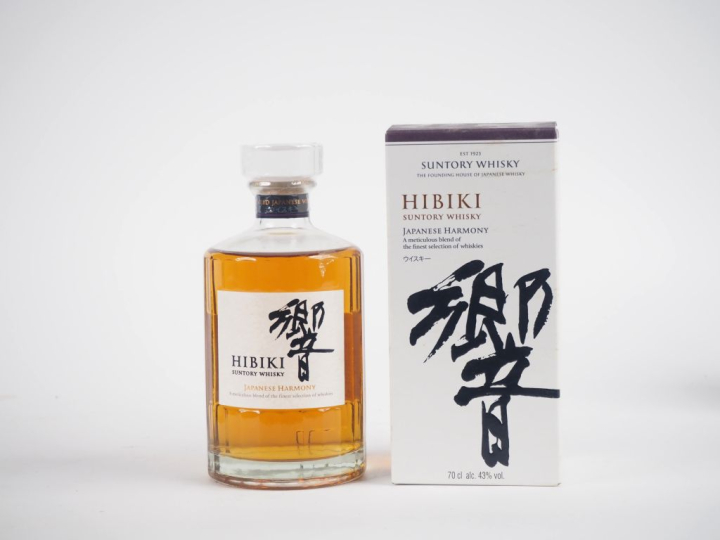HIBIKI JAPANESE HARMONY 70 cl - 43 % - COFFRET 