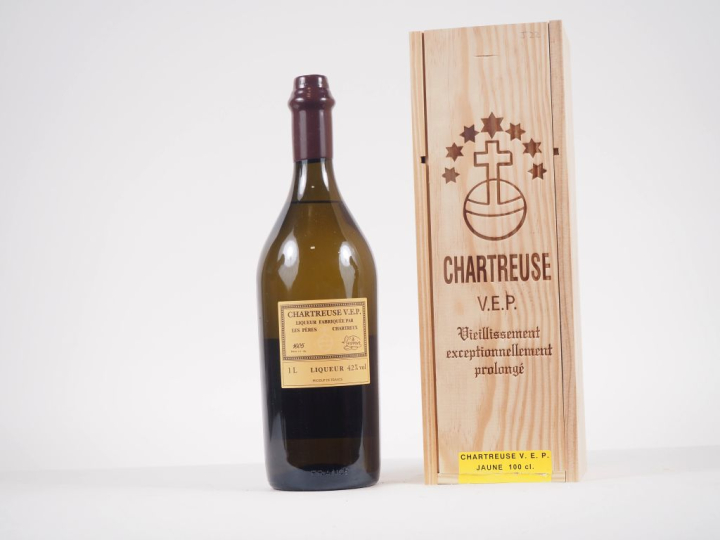 1 BOUTEILLE (1L) CHARTREUSE JAUNE VEP - 2022 - N°3448