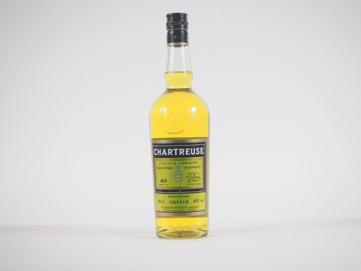 1 BOUTEILLE CHARTREUSE JAUNE LES FÊTES DE LA CHARTREUSE - 2023