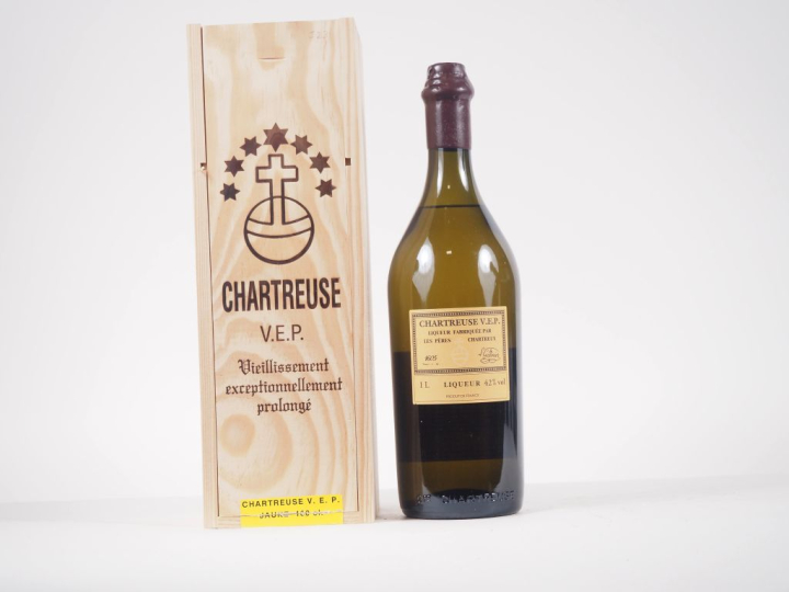 1 BOUTEILLE (1L) CHARTREUSE JAUNE VEP - 2023 - N°5718