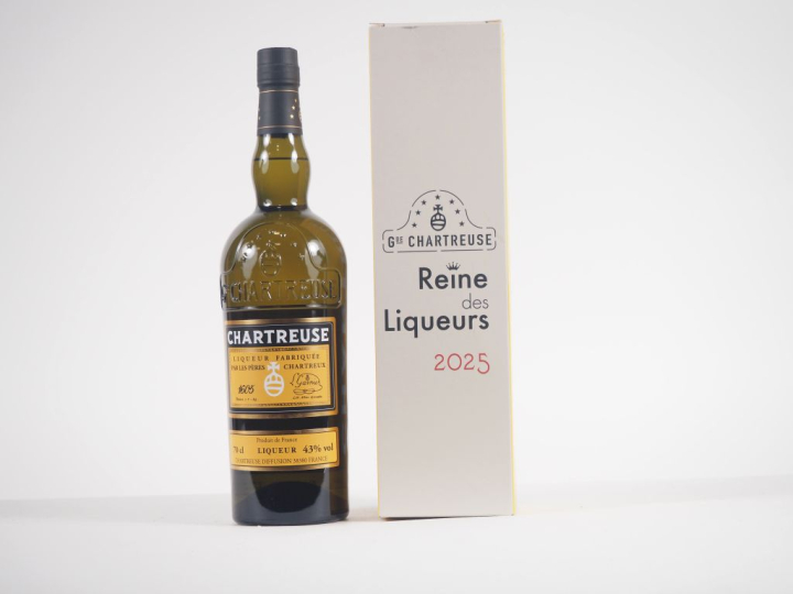 1 BOUTEILLE CHARTREUSE "LA REINE DES LIQUEURS" - 2025 - N°2260/2455