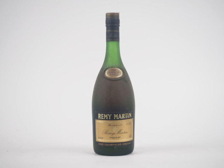 1 BOUTEILLE COGNAC FINE CHAMPAGNE V.S.O.P. RÉMY MARTIN 70 cl