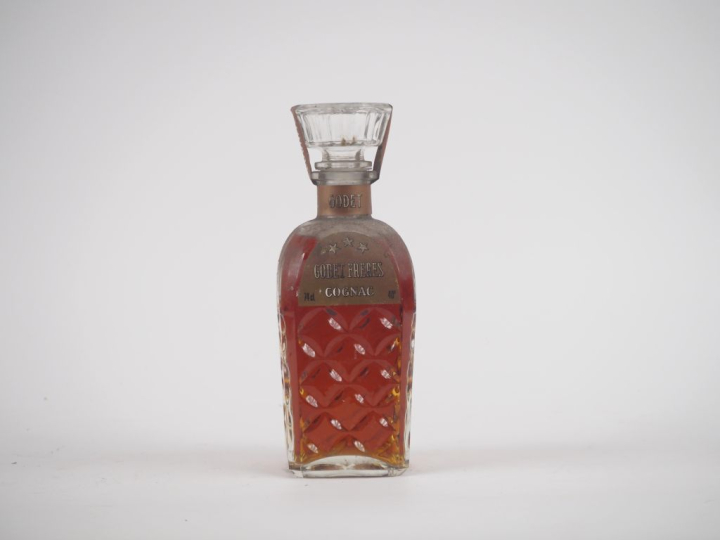 1 VIEILLE BOUTEILLE COGNAC *** GODET FRÈRES 74 cl