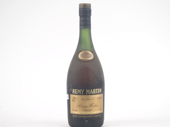 1 BOUTEILLE COGNAC FINE CHAMPAGNE V.S.O.P. RÉMY MARTIN 70 cl