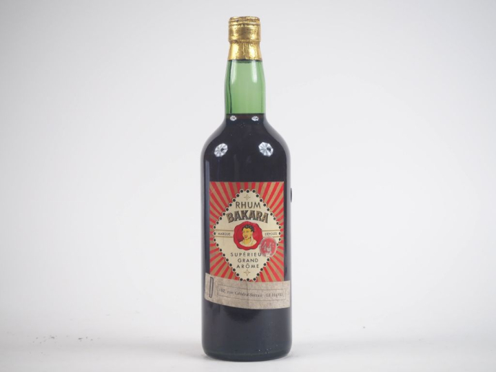  1 VIEILLE BOUTEILLE RHUM BAKARA 100 cl - 40 %