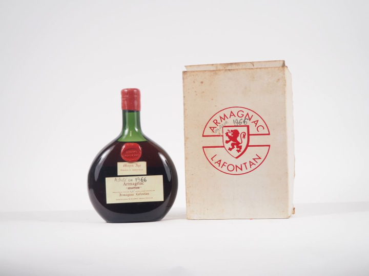 1 BOUTEILLE ARMAGNAC LAFONTAN "SÉLECTION" RÉSERVE MOYEN ÂGE - COFFRET 